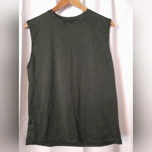 Real Essentials Men's Sleeveless Shirt Tank Size Small